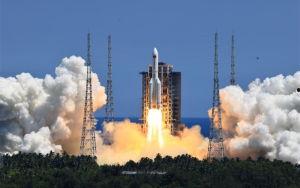 国产丝袜制服在线,国产丝袜的时尚演绎与魅力探索  第1张